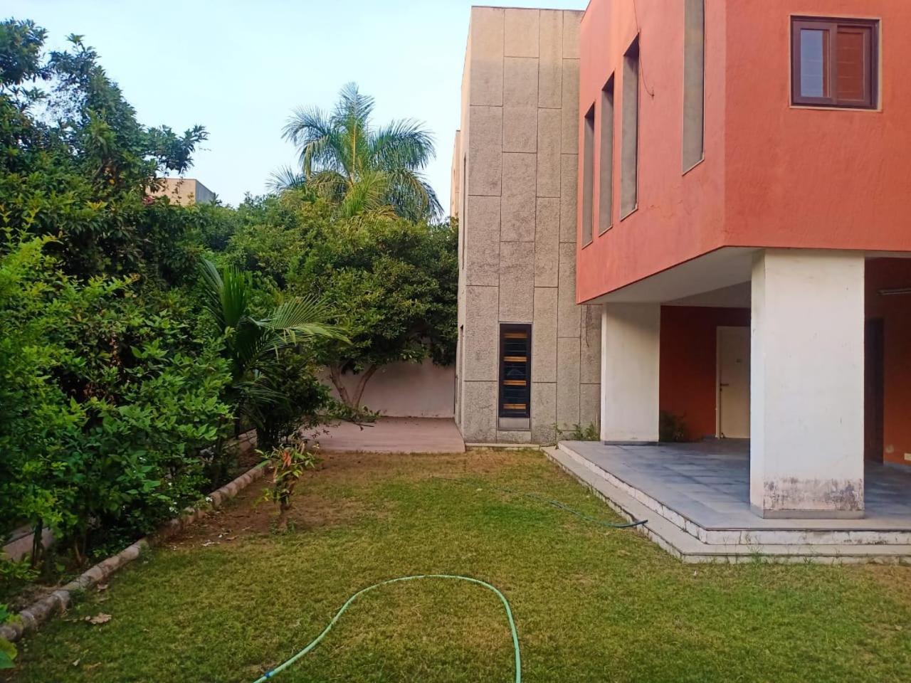 Villa-Safal Amrakunj Ahmedabad Exterior photo